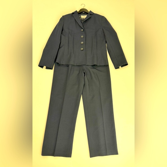 Le Suit Women’s Pant Suit Navy Blue 2-Piece Blazer Jacket & Pants Size 12 - Picture 1 of 14